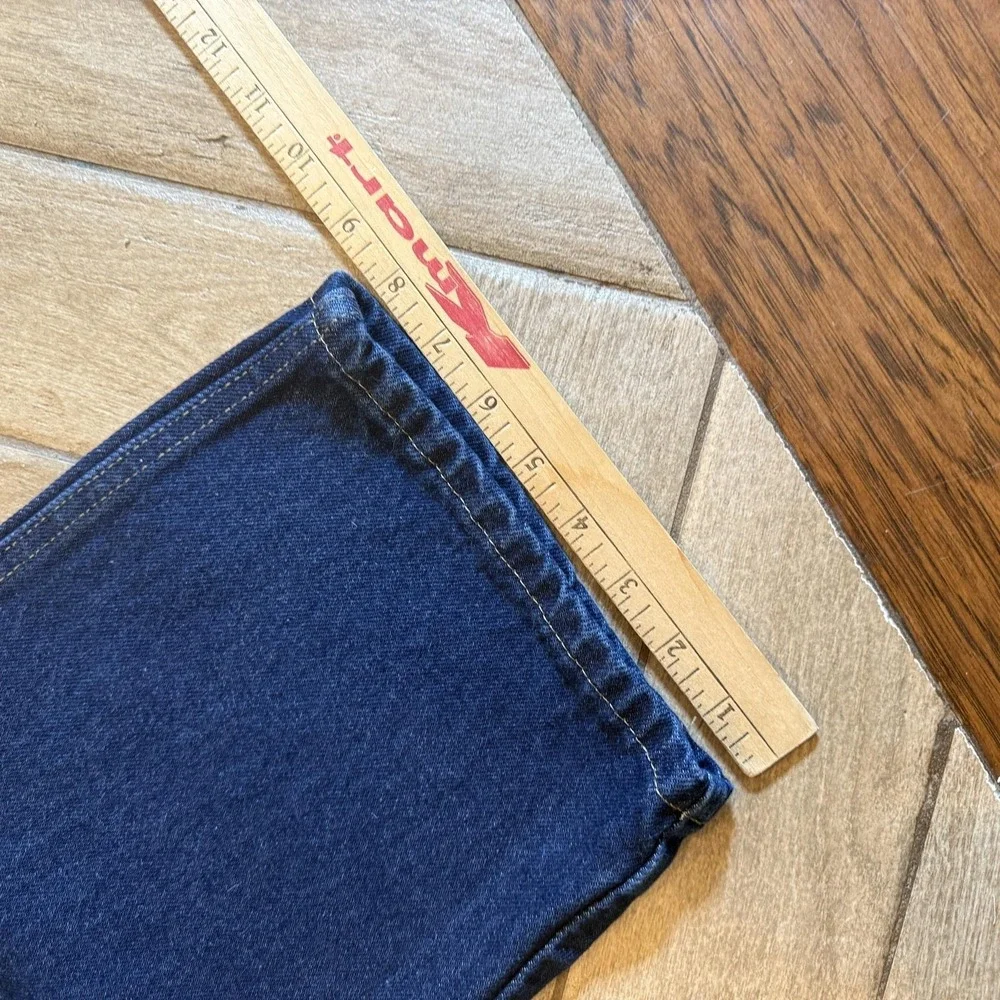 Wrangler Rugged Wear Jeans Mens 44x30 Blue Denim Straight Leg Dark Wash Classic